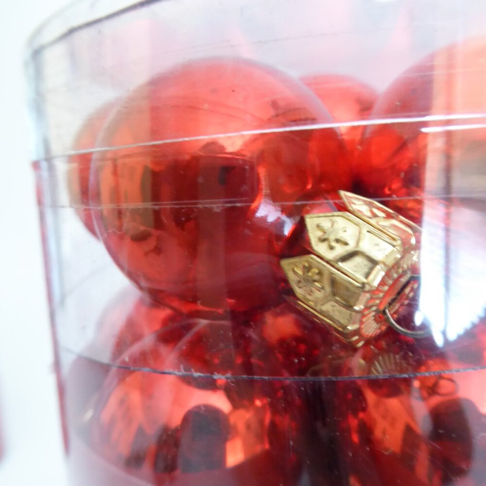 NEW 1” (30mm) CHRISTMAS GLASS BALL 84 ORNAMENTS SHINY RED LOT OF 4 TUBES - Picture 7 of 8